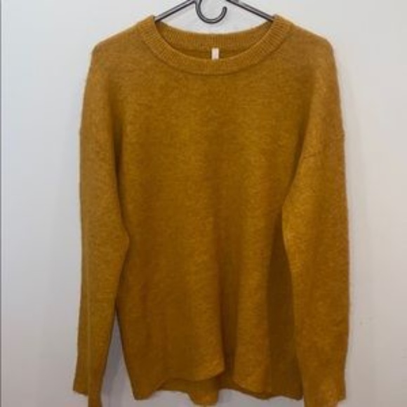 2/100$ The Group by Babaton thurlow sweater - Picture 3 of 15